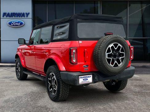 Used 2023 Ford Bronco Outer Banks image 4