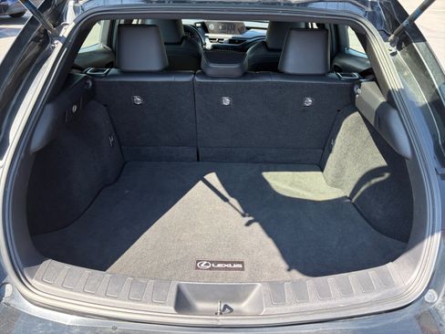 Used 2021 Lexus UX 200 FWD image 26