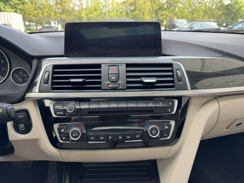 Used 2017 BMW 340i Sedan RWD image 33