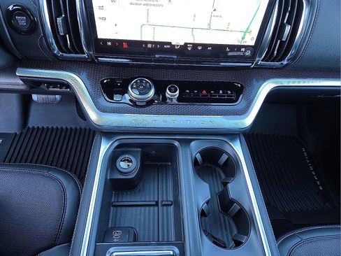 New 2026 Ford Expedition Platinum w/ Stealth Appearance Package image 25