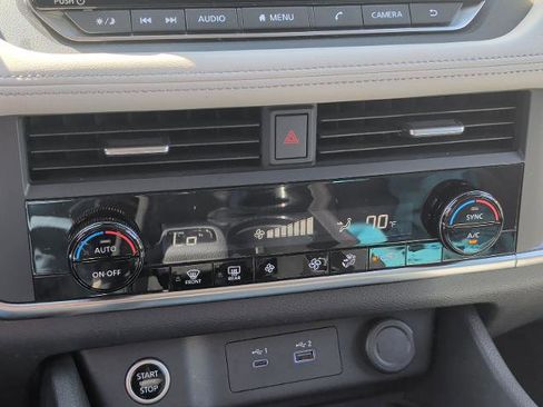 Certified 2023 Nissan Rogue SV image 19