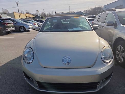 Used 2015 Volkswagen Beetle 1.8T image 12