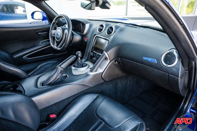 Used 2013 SRT Viper GTS w/ GTS Laguna Interior Pkg RWD image 24