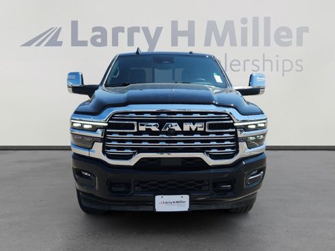 New 2025 RAM 2500 Limited image 9
