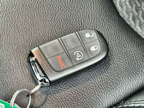 New 2026 Jeep Compass Latitude AWD/4WD image 23