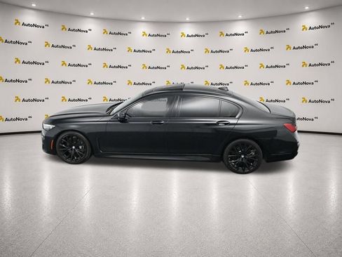 Used 2022 BMW 740i w/ M Sport Package RWD image 67