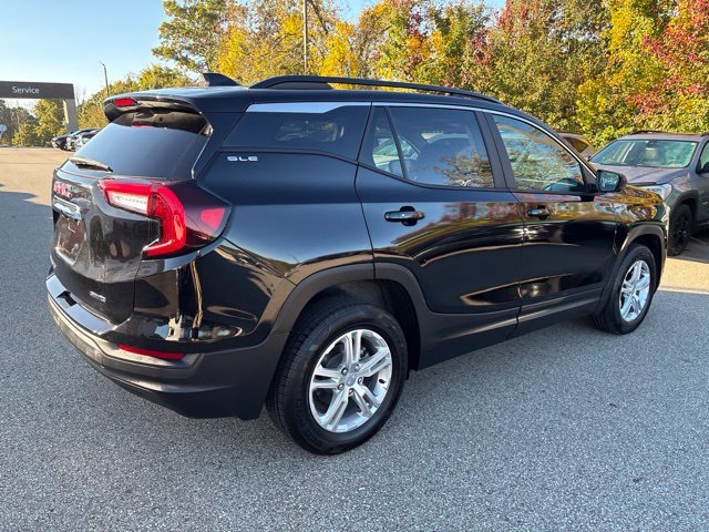 Used 2023 GMC Terrain SLE w/ Driver Convenience Package AWD/4WD image 5