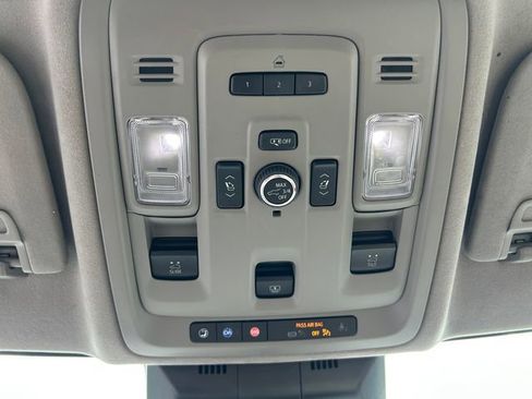 Used 2023 Cadillac Escalade Sport Platinum w/ LPO, ONYX Package image 32