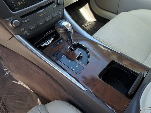 Used 2013 Lexus IS 250 w/ Premium Pkg Value Edition RWD image 24