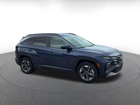 Used 2026 Hyundai Tucson SEL FWD image 2