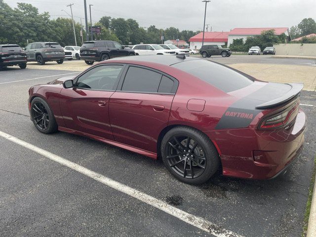 Used 2017 Dodge Charger R/T RWD image 5