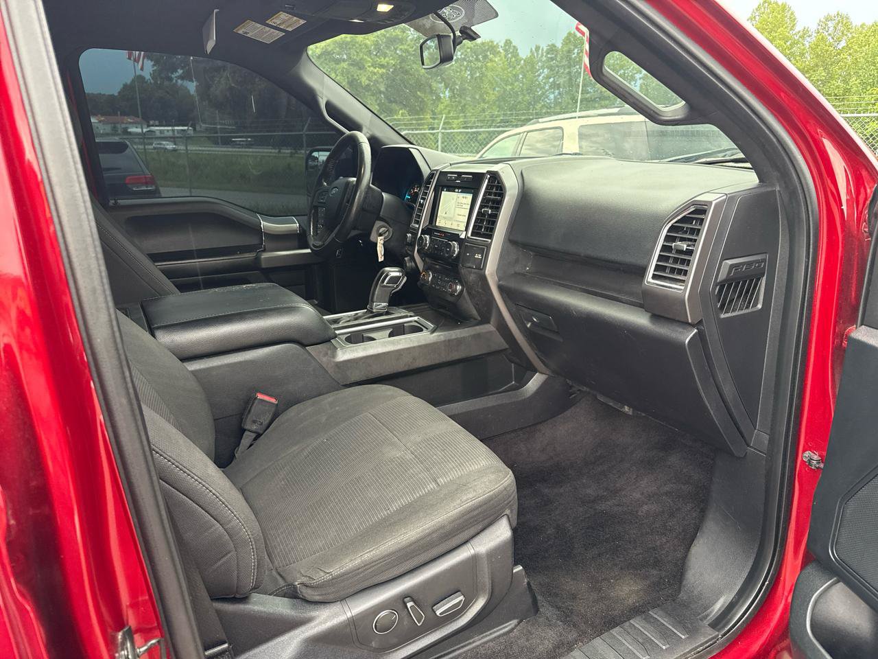 Used 2016 Ford F150 XLT w/ Equipment Group 302A Luxury AWD/4WD image 14