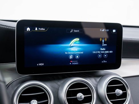 Used 2023 Mercedes-Benz GLC 300 4MATIC Coupe image 25