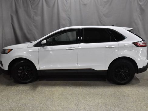 Used 2024 Ford Edge SEL image 3