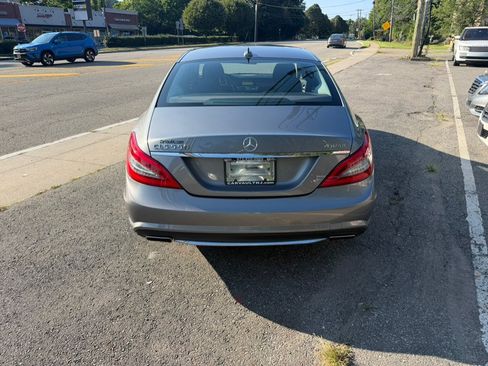 Used 2012 Mercedes-Benz CLS 550 4MATIC image 7