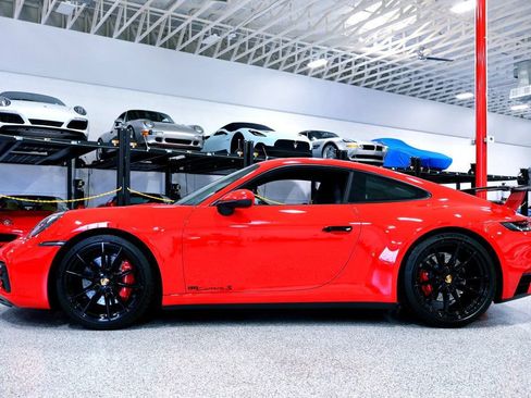 Used 2024 Porsche 911 Carrera S RWD image 2