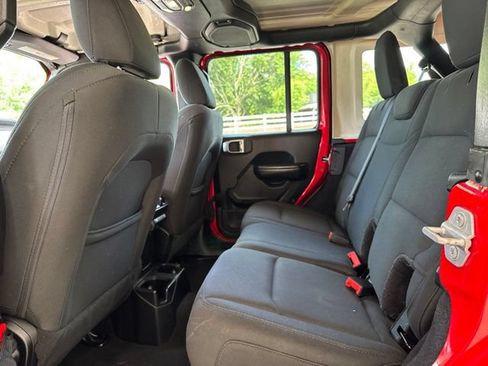 Used 2019 Jeep Wrangler Unlimited Sport S AWD/4WD image 29