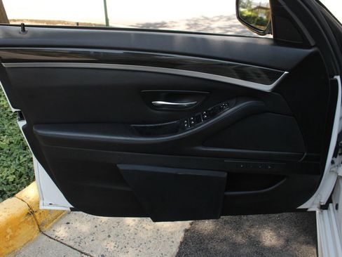 Used 2013 BMW M5 RWD image 15