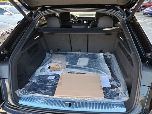 New 2026 Audi Q8 Premium Plus image 31