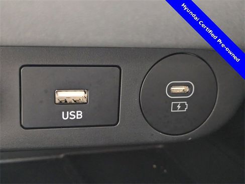 Certified 2025 Hyundai Elantra SEL image 22