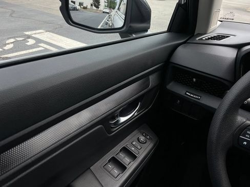 Certified 2025 Honda CR-V EX image 22