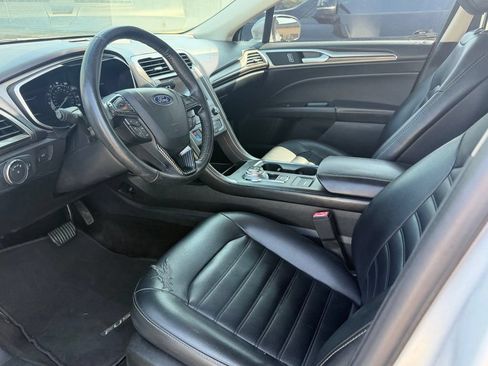Used 2019 Ford Fusion SEL FWD image 10