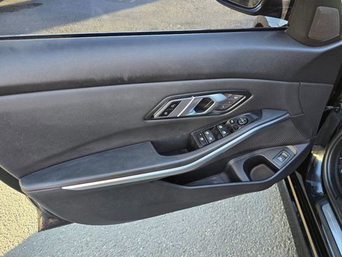 Used 2019 BMW 330i Sedan RWD image 12