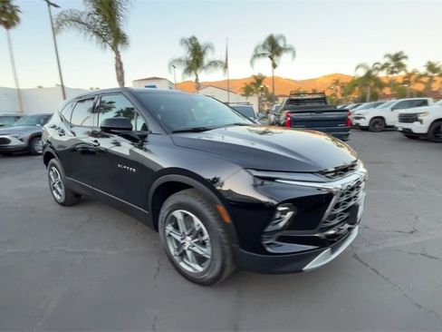 New 2026 Chevrolet Blazer LT image 2