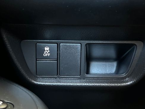 Used 2025 Honda HR-V LX image 29
