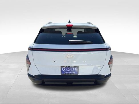 Used 2025 Hyundai Kona SEL AWD/4WD image 5