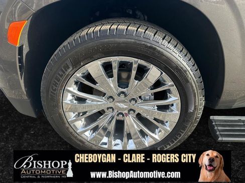 Used 2021 Chevrolet Suburban High Country w/ Premium Package image 24