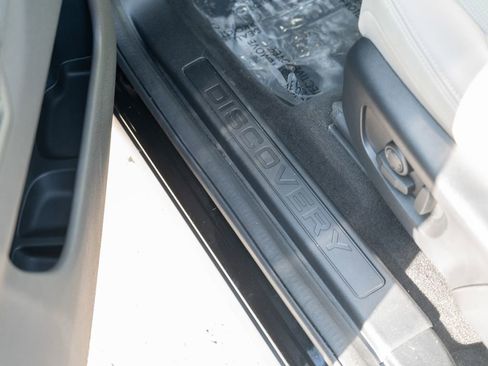 Certified 2024 Land Rover Discovery Sport S image 17