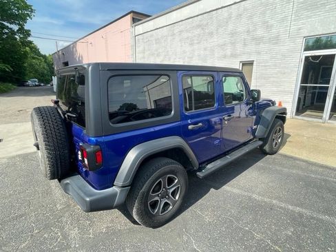 Used 2019 Jeep Wrangler Unlimited Sport S AWD/4WD image 5