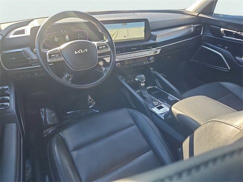 Used 2023 Kia Telluride S image 11