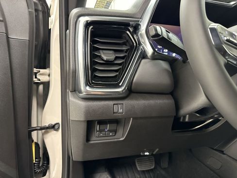 New 2026 GMC Canyon Elevation w/ Convenience Package image 18