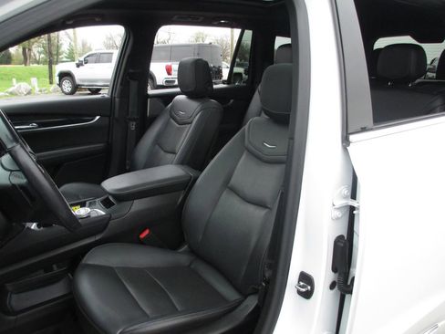 Used 2021 Cadillac XT6 Premium Luxury image 20