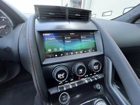 Used 2020 Jaguar F-TYPE Checkered Flag image 25