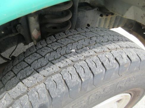 Used 2012 Ford E-350 and Econoline 350 Super Duty w/ PWR Locks & Windows Group RWD image 20