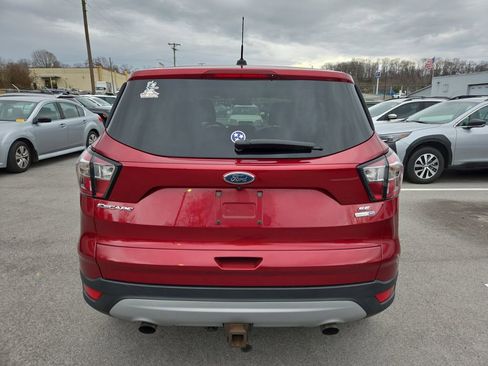 Used 2017 Ford Escape SE image 6