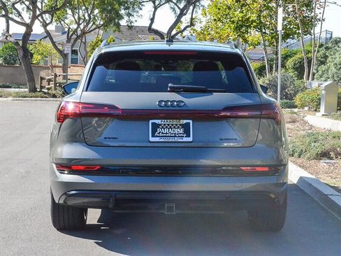 Used 2022 Audi e-tron Chronos w/ Chronos Package image 5