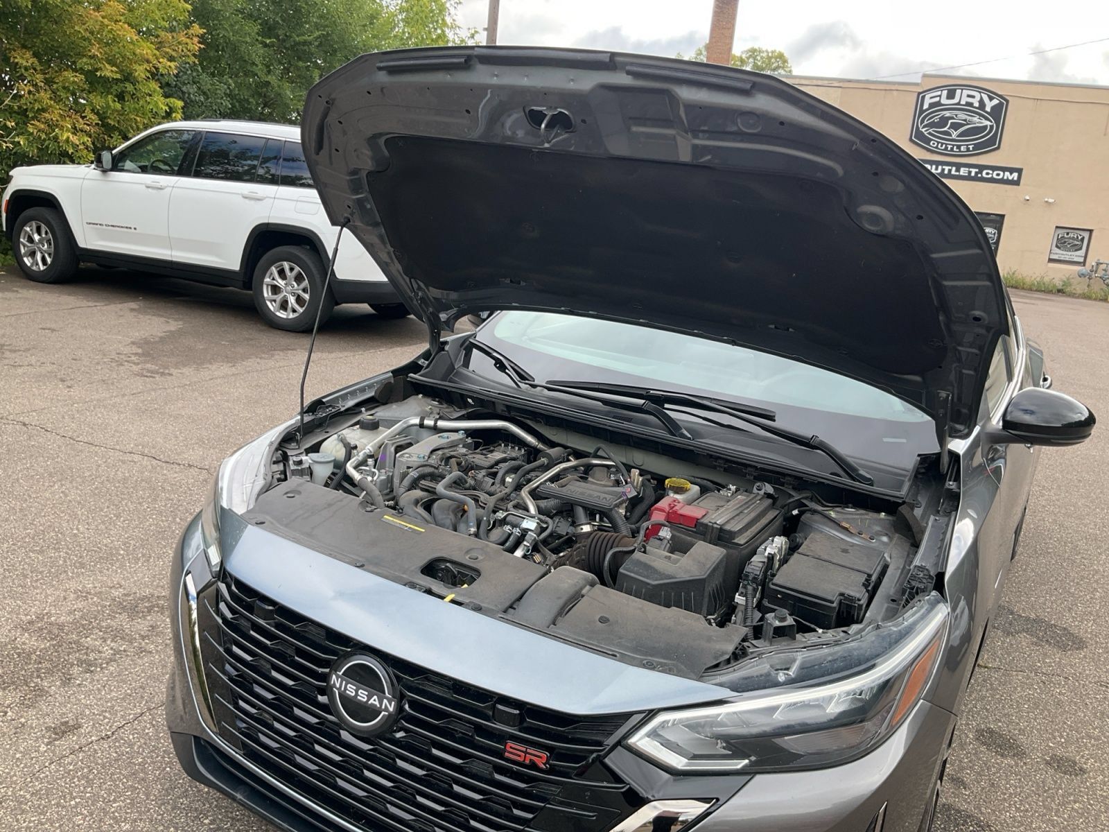 Used 2025 Nissan Sentra SR FWD image 30