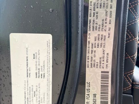 Used 2024 Jeep Grand Cherokee Summit AWD/4WD image 30