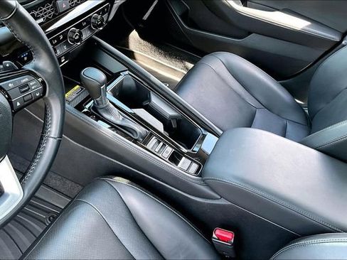 Used 2024 Honda Accord Touring image 18