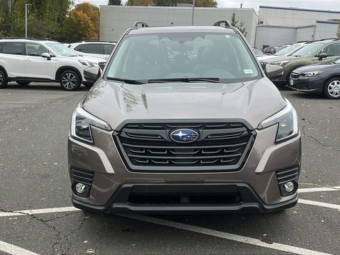 Certified 2024 Subaru Forester Limited image 3