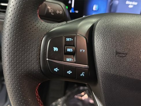 Used 2025 Ford Escape ST-Line image 30