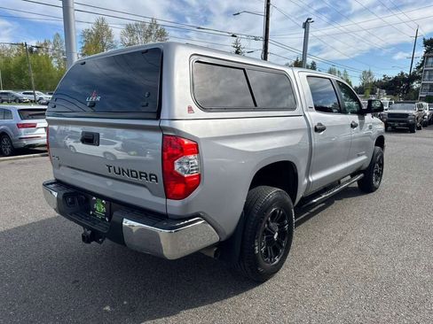Used 2017 Toyota Tundra SR5 w/ SR5 Upgrade Package AWD/4WD image 6
