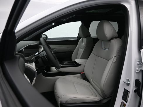 New 2026 Hyundai Tucson Limited image 24