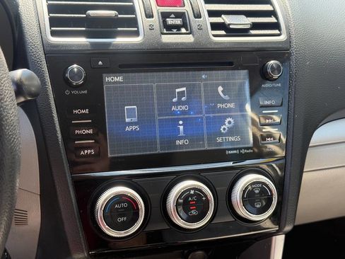 Used 2017 Subaru Forester 2.5i Premium w/ All-Weather Package image 23