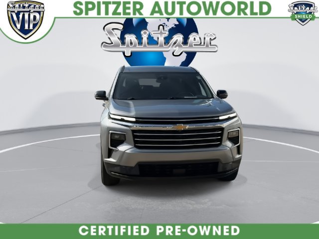 Used 2025 Chevrolet Traverse LT w/ Driver Confidence Package FWD image 6
