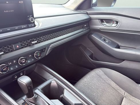 Used 2024 Honda Accord EX image 19